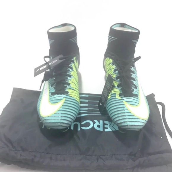 Nike Mercurial Superfly V Soccer Cleats - Picture 2 of 8